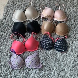 VICTORIA’S SECRET BRA SET